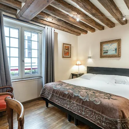 Hotel L'absinthe 3*