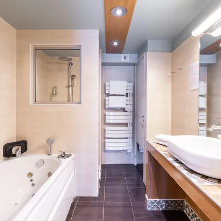 L'absinthe 3* Honfleur